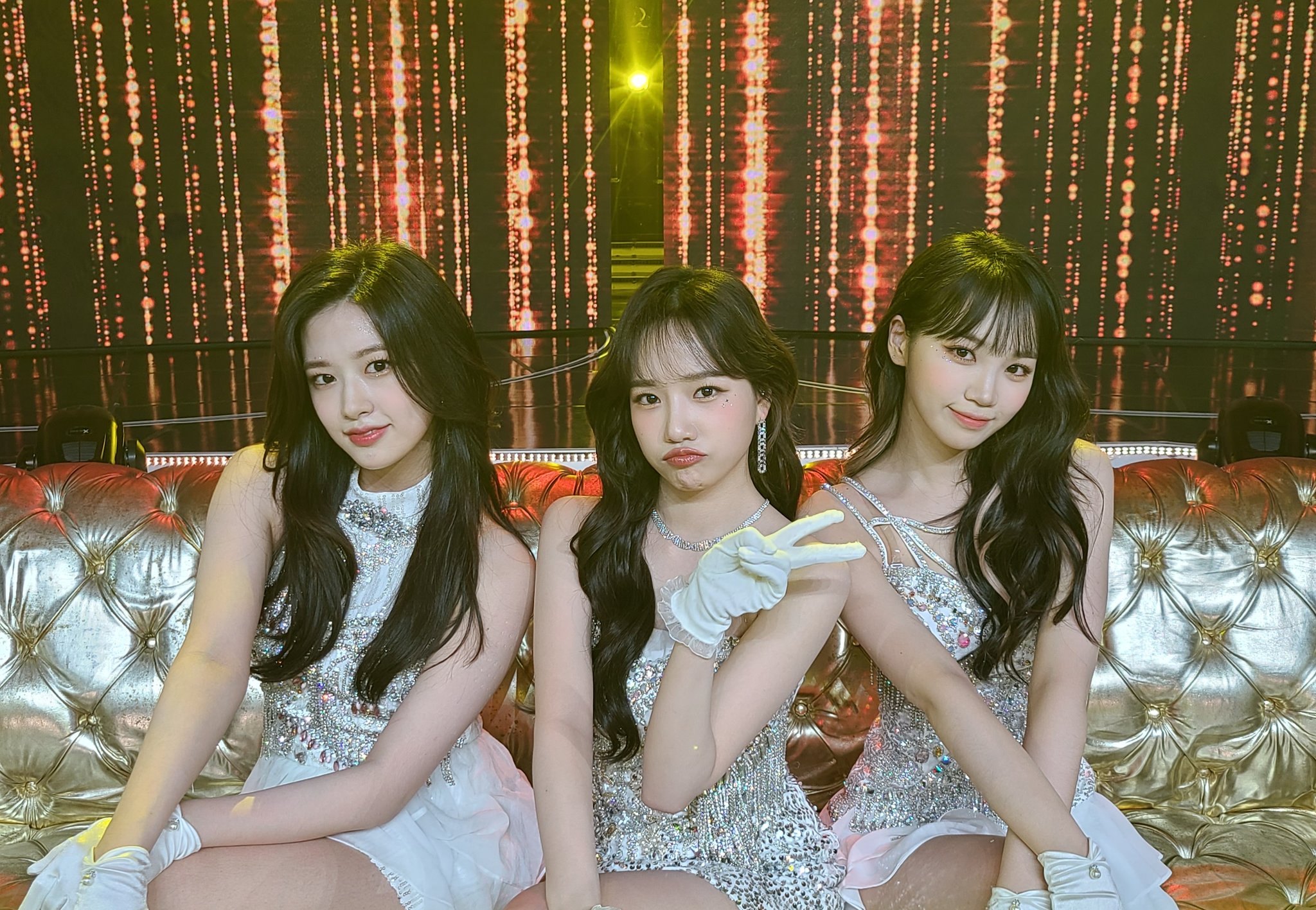 아이즈원 해체 콘서트 트위터 사진.jpg
